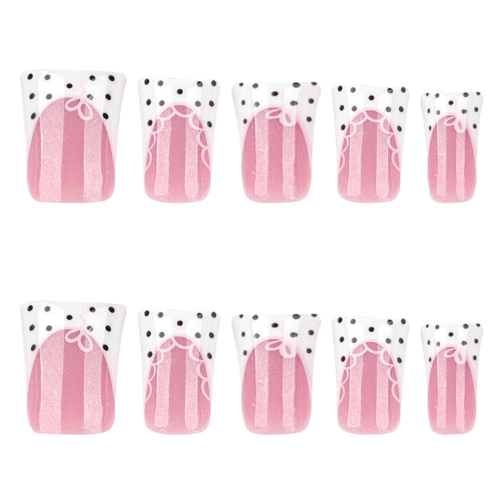 Artificial nail extensions with elegant lace design Bowlift
