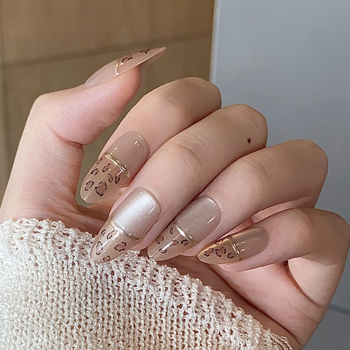 Elegant Long Press-On Nails Set with Artistic Tips Bowlift
