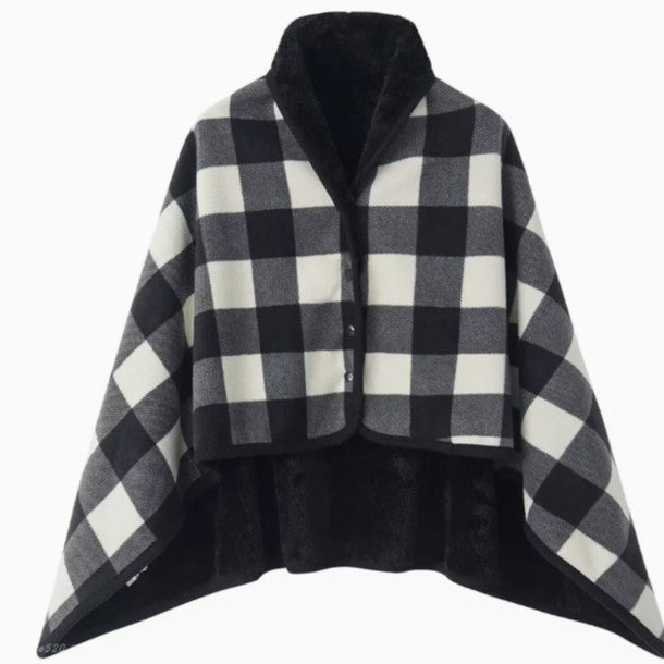 Women’s stylish hooded blanket with checkered pattern Bowlift