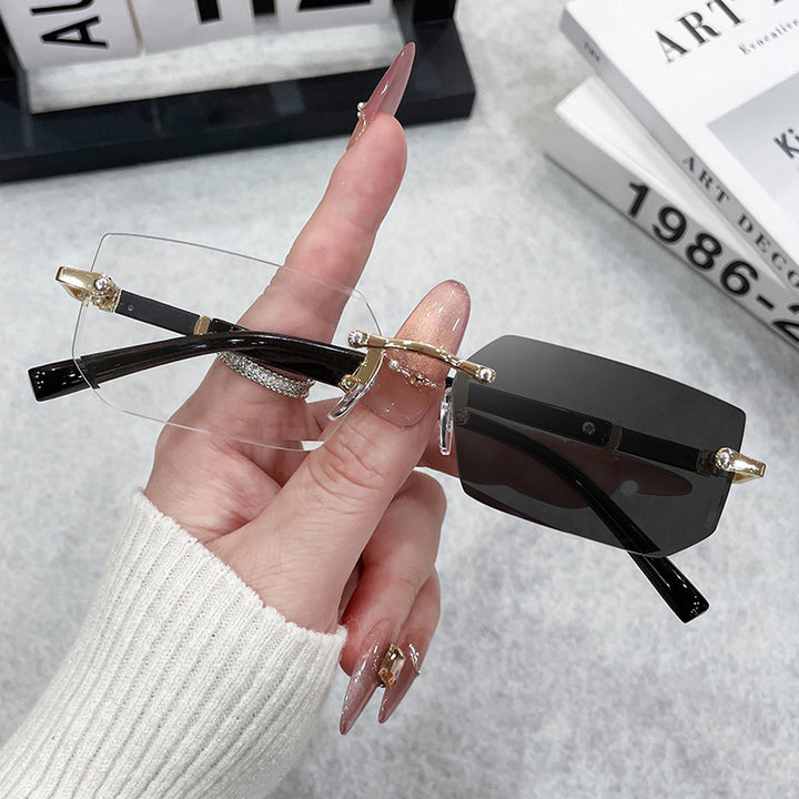 Ladies elegant and fashionable sunglasses with transparent frame Bowlift