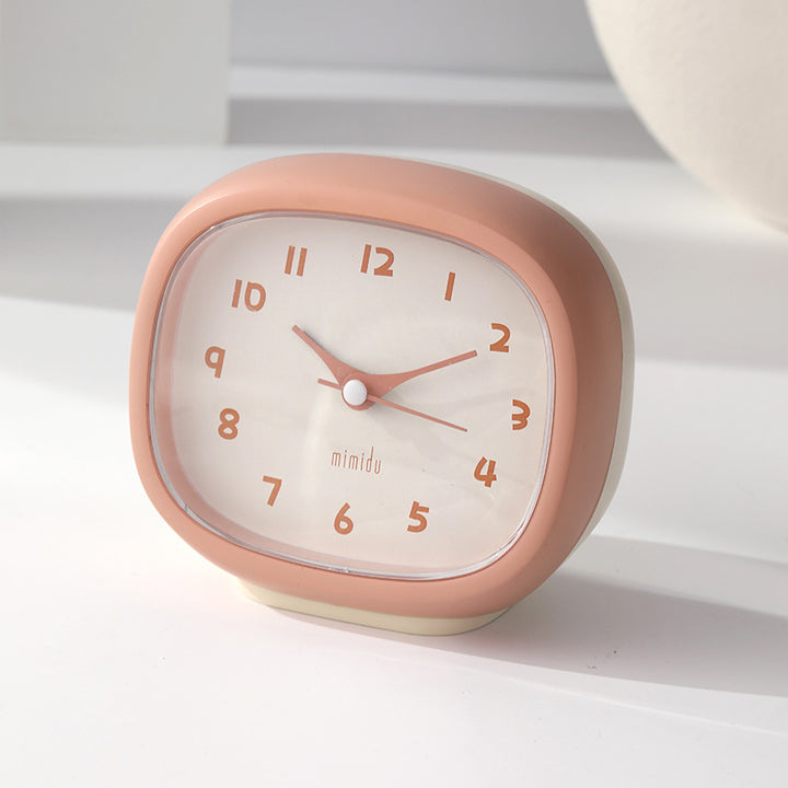 Table Clock in Modern Retro Design Bowlift
