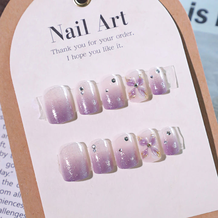 Glamorous and creative acrylic nails Bowlift