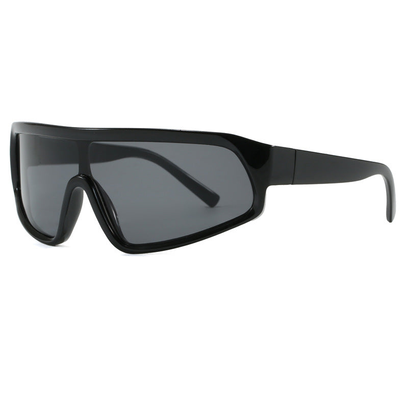 Women's sporty goggles in modern design with ergonomic frame Bowlift