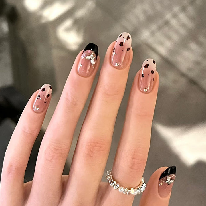 Artistic Press-On Nail Set with Floral and Rhinestone Accents Bowlift