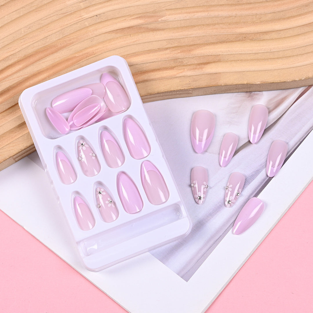 Decorative Floral Press-On Nails Bowlift