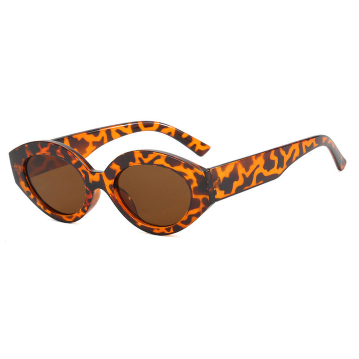 Ladies trendy cat-eye sunglasses with animal print Bowlift