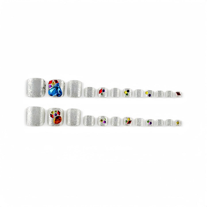 Nail art with glamorous 3D jewelry accents Bowlift