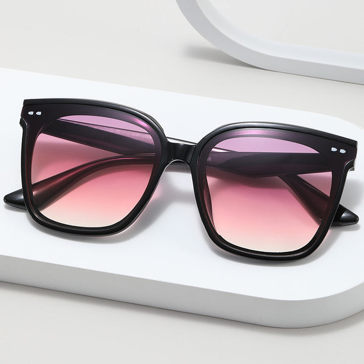 Women oversized design sunglasses with animal print Bowlift