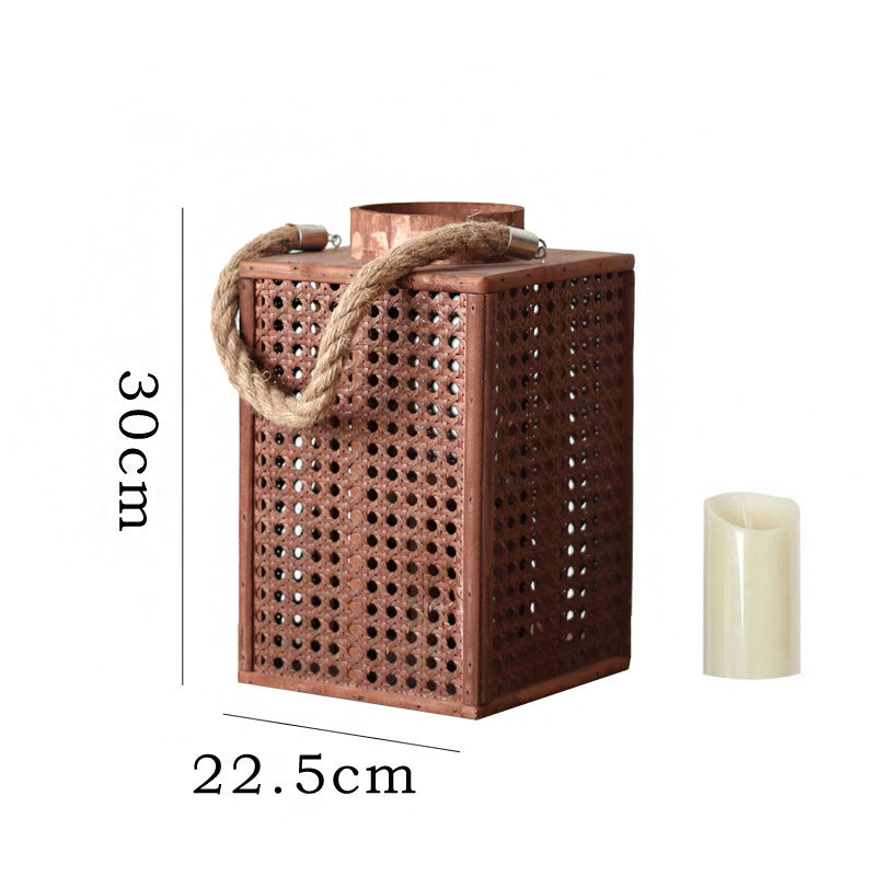 Decorative lantern holder made of natural material Bowlift