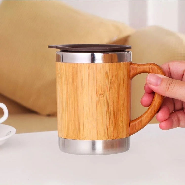 Women sustainable insulated coffee mug with wooden handle Bowlift