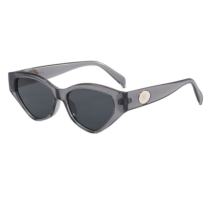 Ladies fashionable sunglasses in elegant design Bowlift