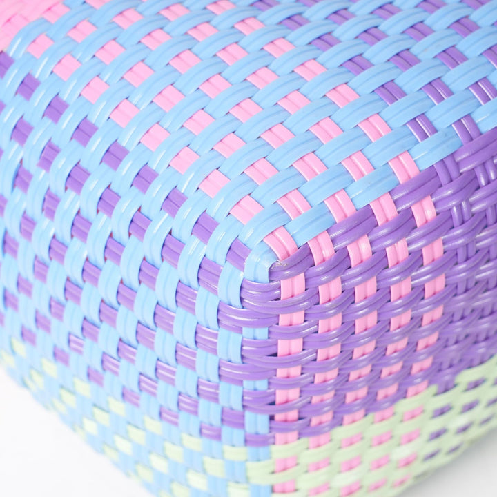 Soft and Colorful Handbag Bowlift