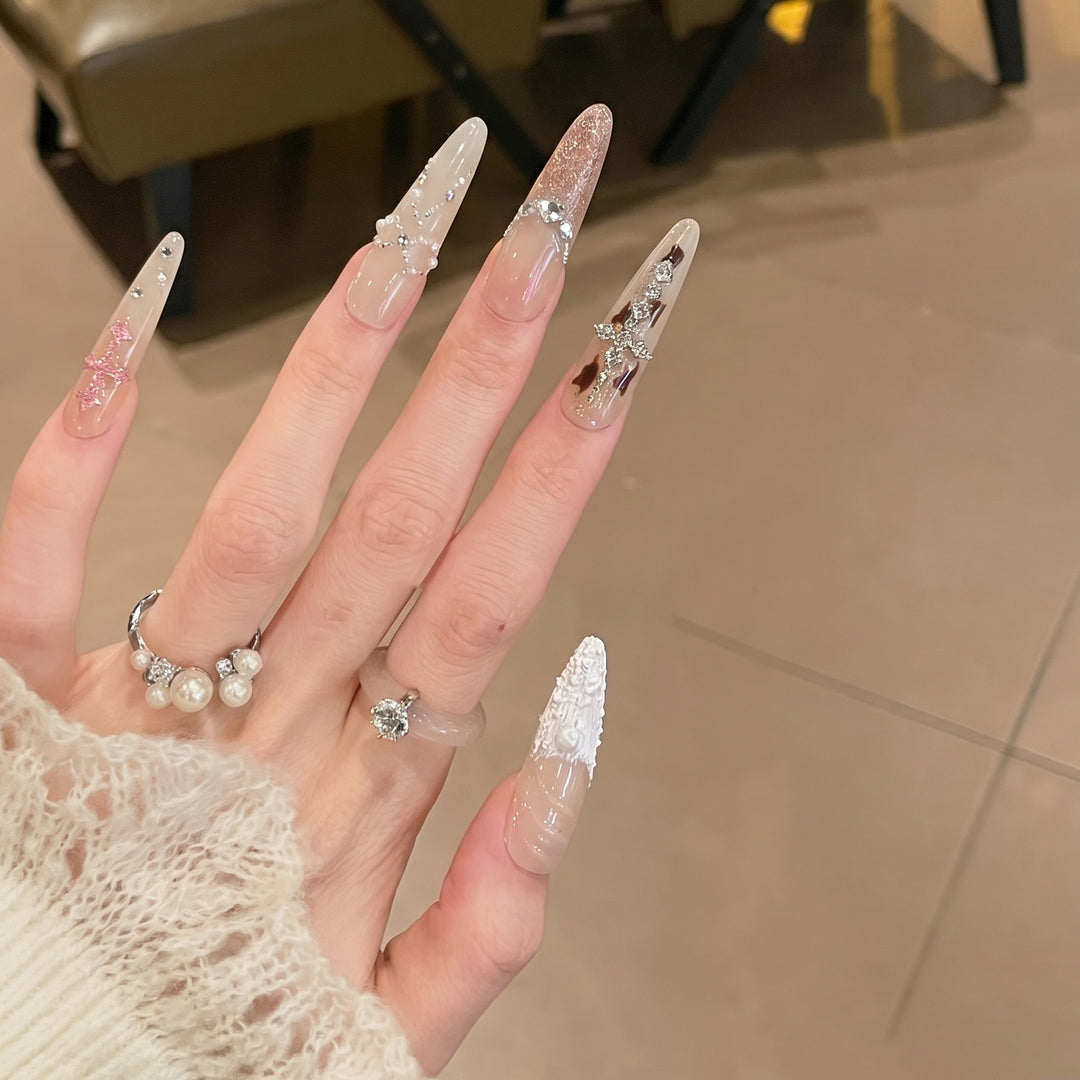 Glamorous Press-On Nail Art Kit with Innovative Design Elements Bowlift