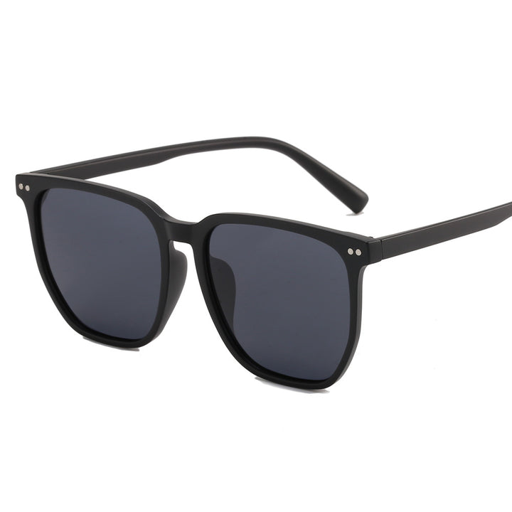 Women's fashionable sunglasses in clear design Bowlift