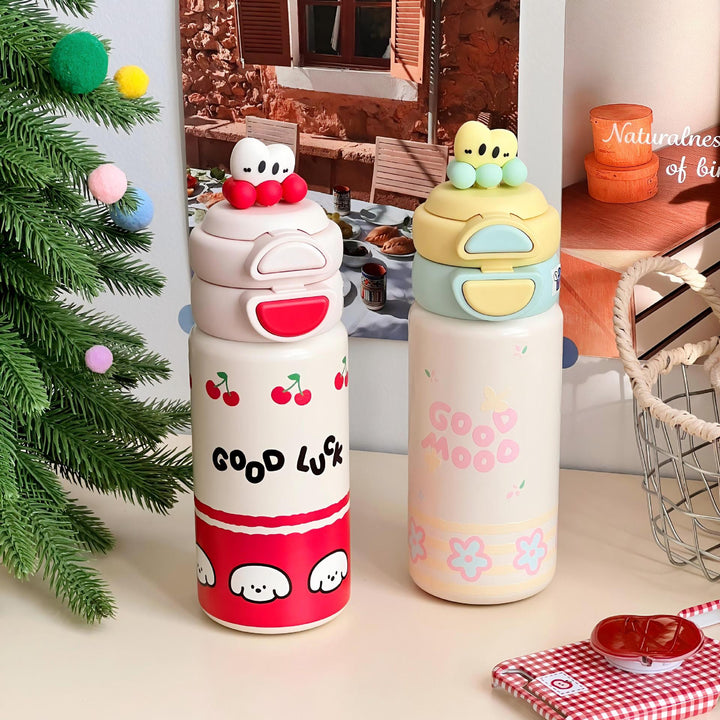 Women's water bottle with innovative lid Bowlift