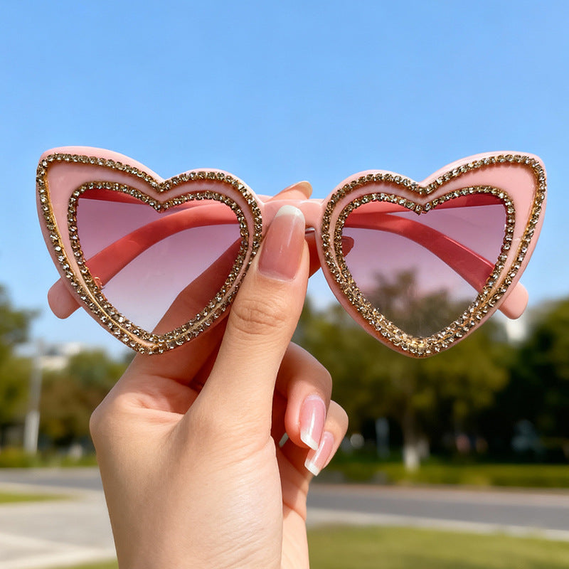 Glamorous Heart-Frame Sunglasses Bowlift