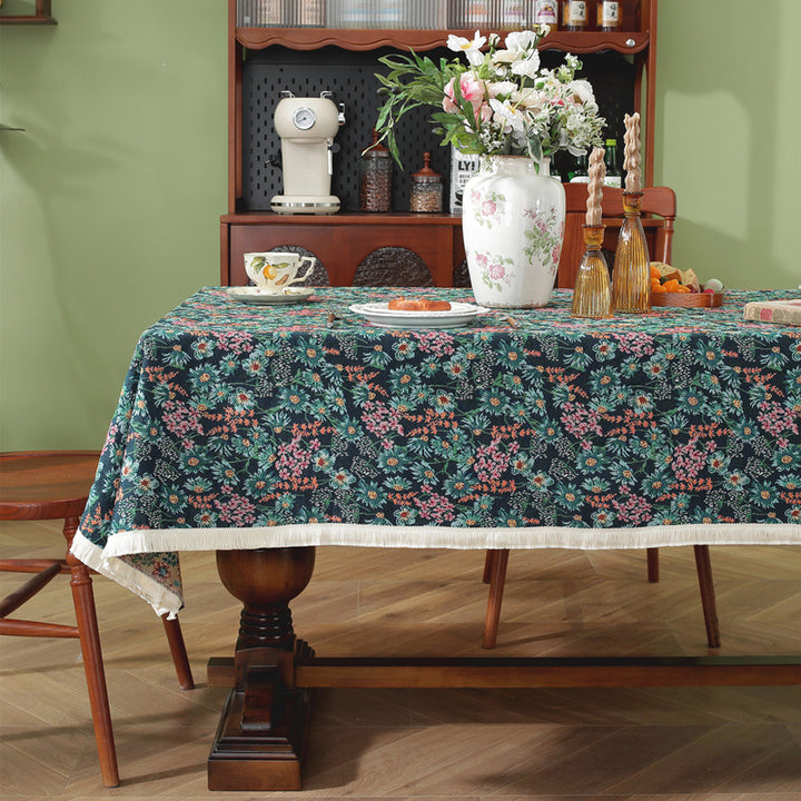 Elegant Patterned Tablecloth