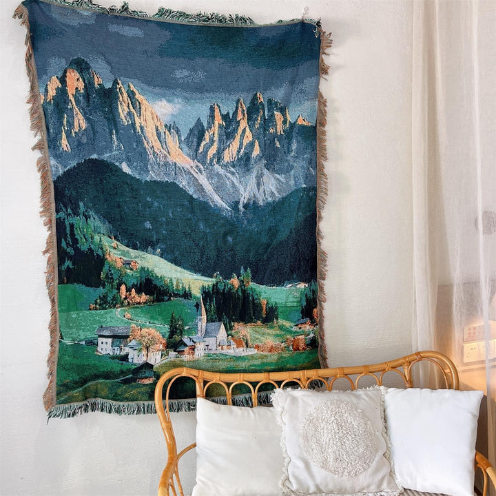 Scenic Patterned Throw Blanket