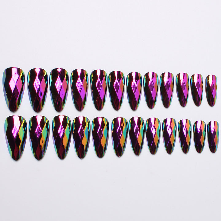 Diamond-Shaped Press-On Nail Set Bowlift