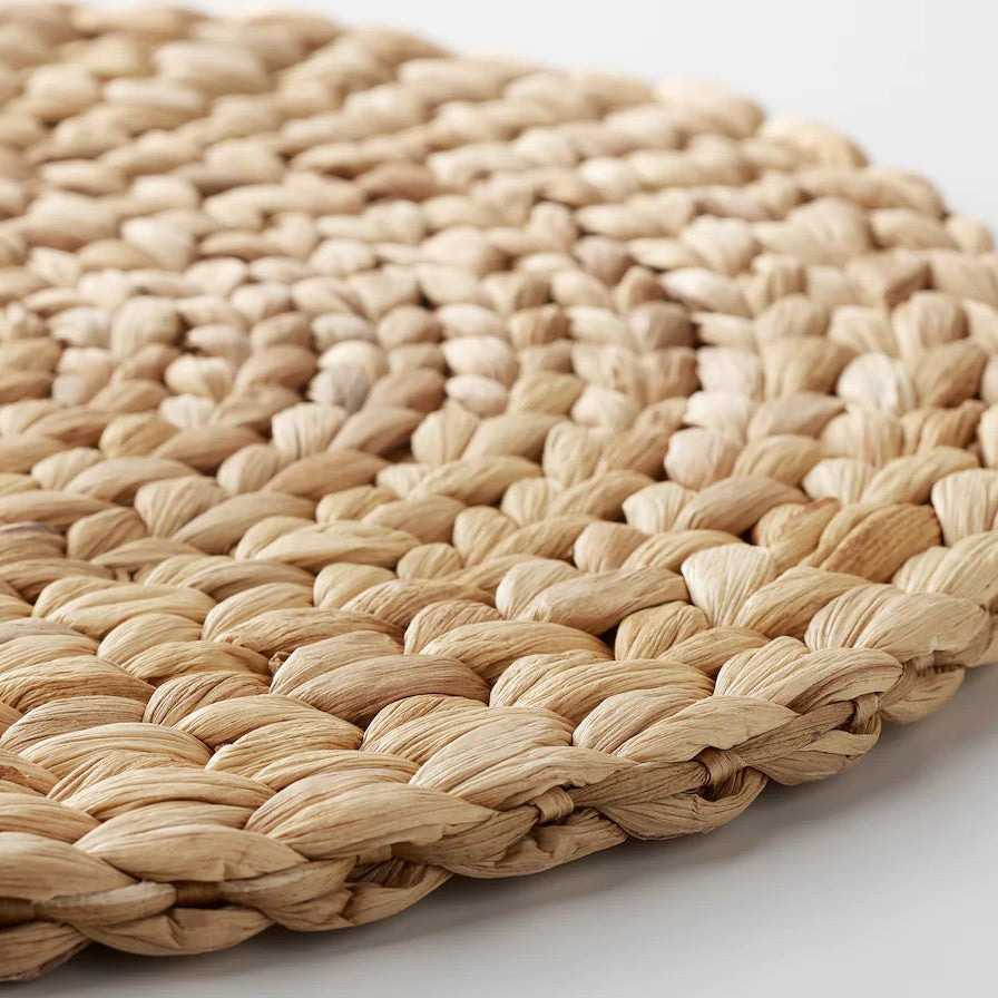 Stylish table mat made of handcrafted natural material Bowlift