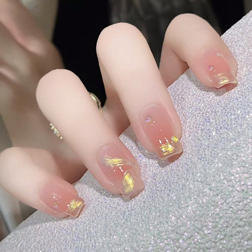 Elegant Press-On Nail Art with Golden Accents Bowlift