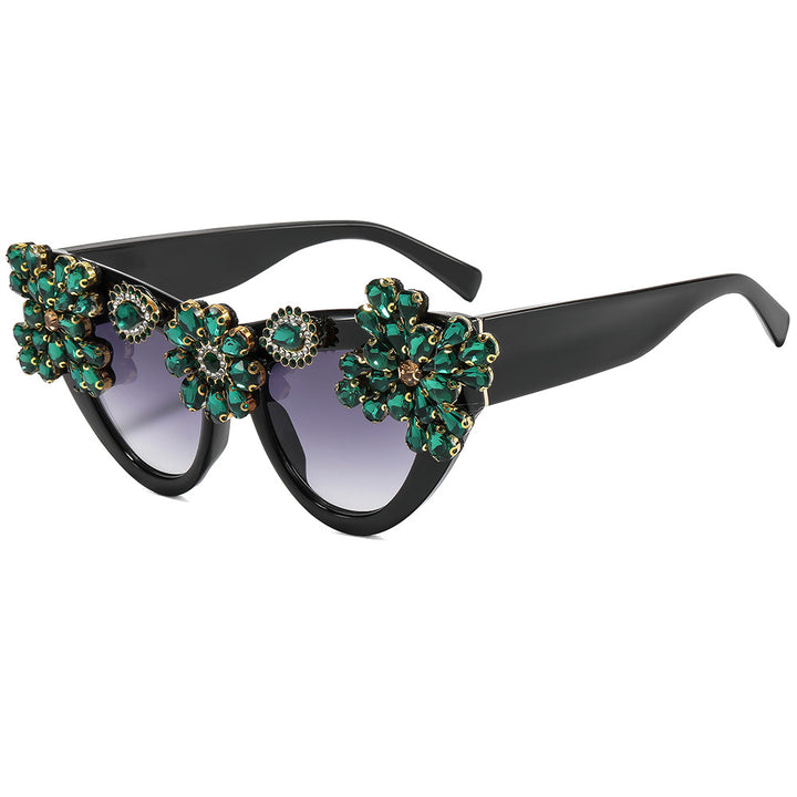 Women extravagantly decorated Cat-Eye sunglasses Bowlift