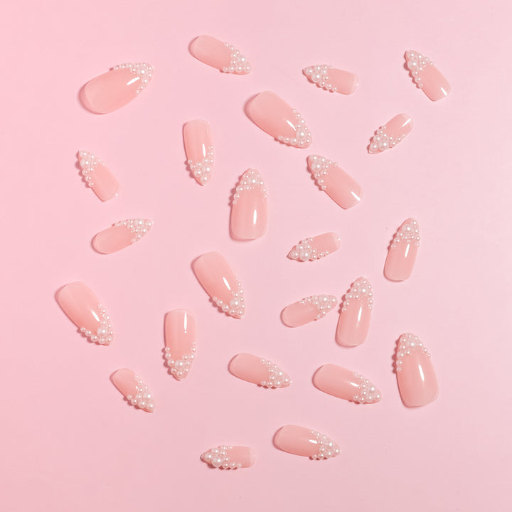 Glamorous Pearl-Accented Press-On Nail Set Bowlift