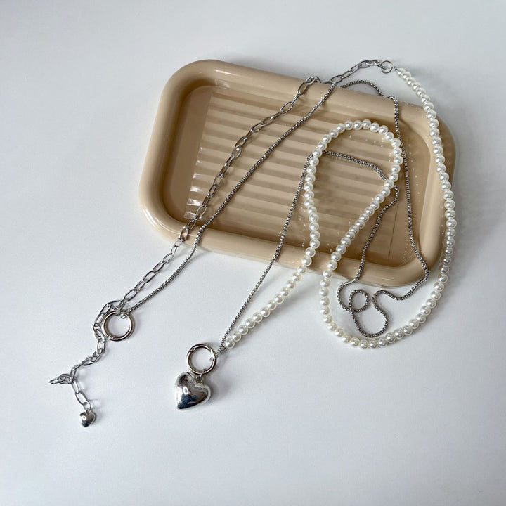 Elegant Beaded Eyewear Chain Bowlift