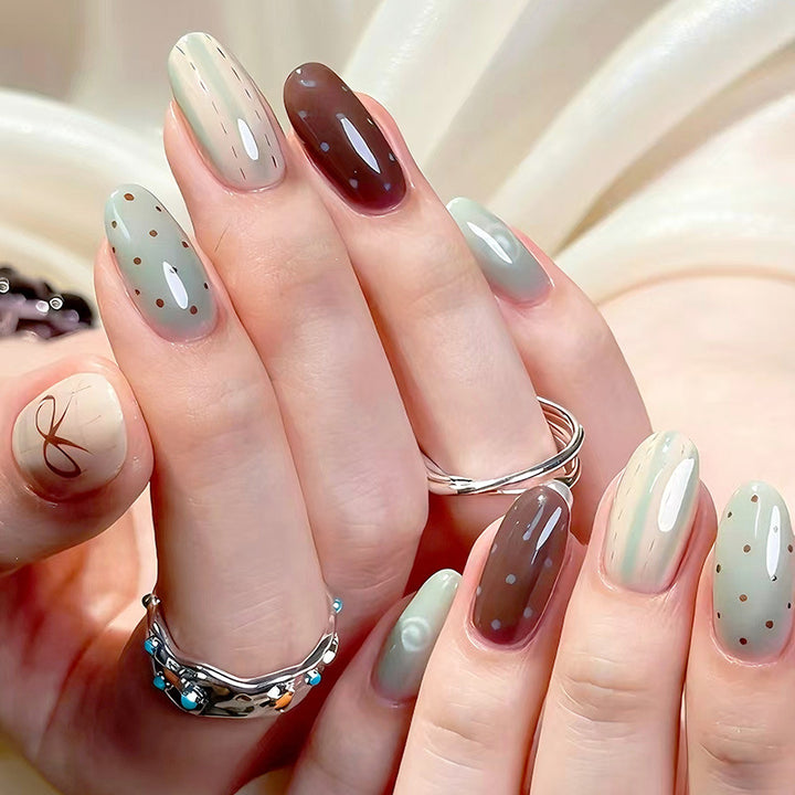 Whimsical Bunny-Themed Press-On Nail Art Set Bowlift