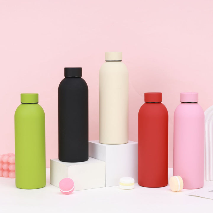 Double-Wall Insulated Stainless Steel Vacuum Bottle with Matte Silicone Sleeve Bowlift