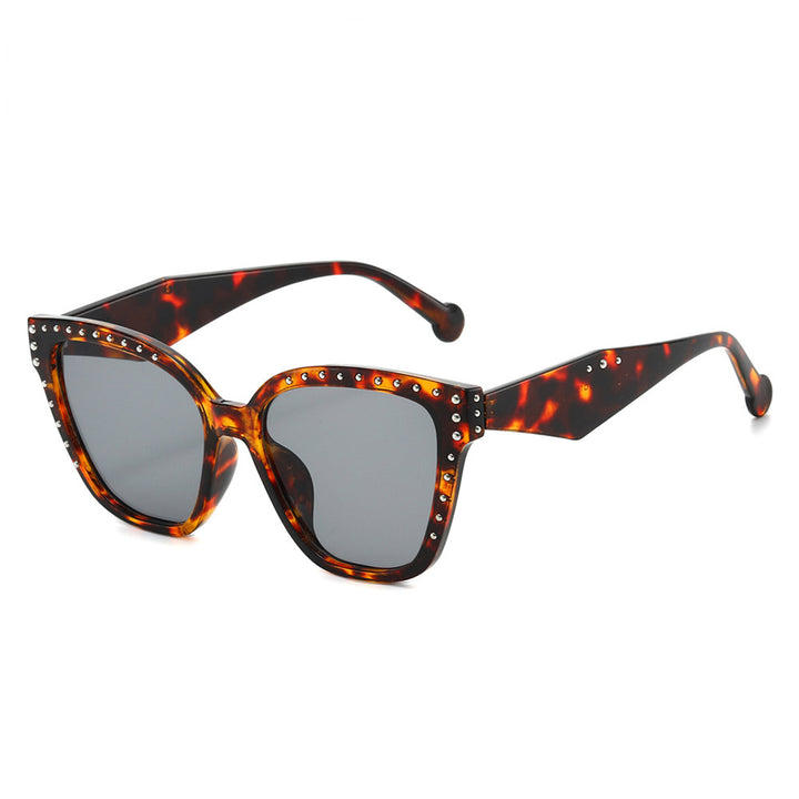 Oversized Fashion Cat-Eye Sunglasses with Rhinestone Details Bowlift