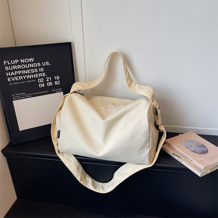 Sporty travel bag with versatile compartments Bowlift