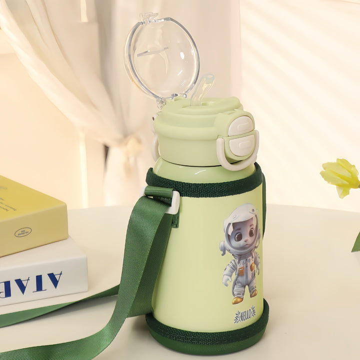 Girl's Water Bottle Bowlift