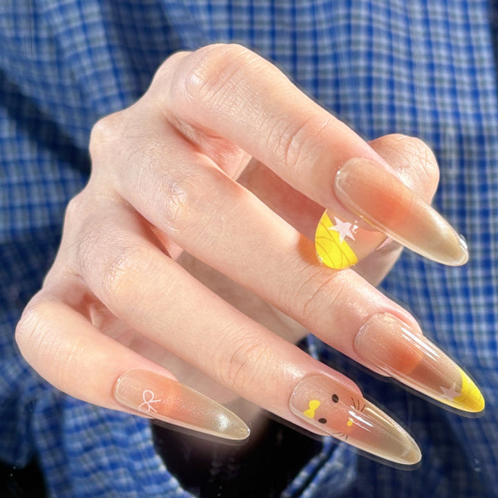 Artificial nails with Playful Design Bowlift