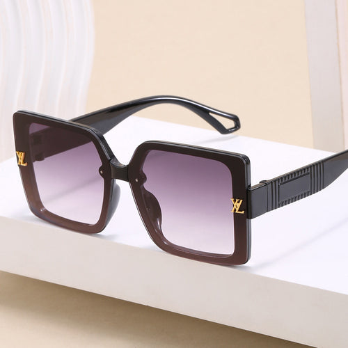 Women's fashionable square sunglasses with elegant design Bowlift