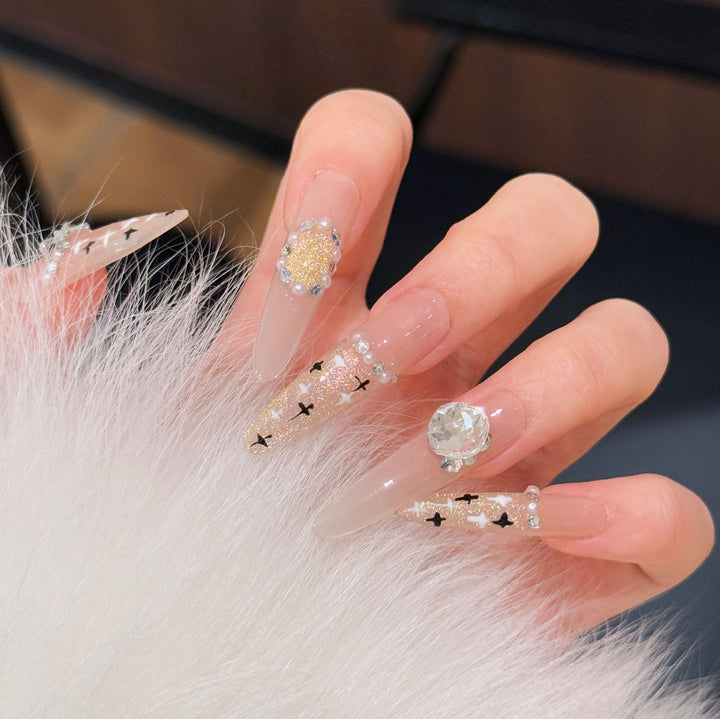 Artistic Premium Detailed Press-On Nail Art Bowlift