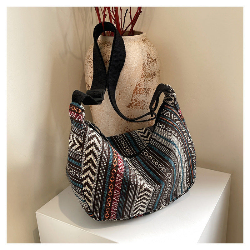 WoBohemian Ethnic Pattern Hobo Bag Bowlift