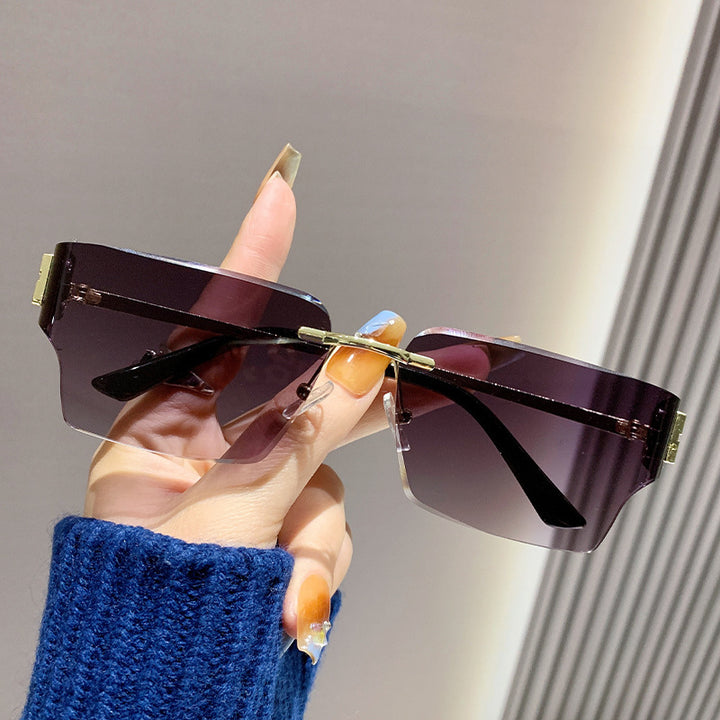 Women's fashionable square sunglasses with luxurious frame and polarized lenses Bowlift