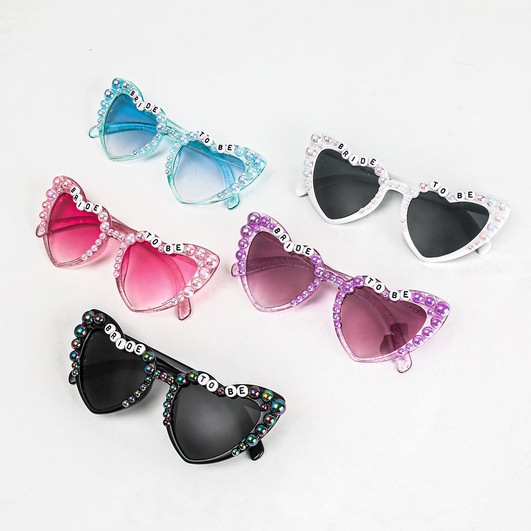 Statement Heart-Shaped Sunglasses Bowlift