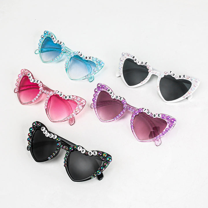 Statement Heart-Shaped Sunglasses Bowlift