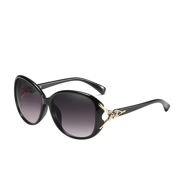 Women's Cat-Eye Sunglasses with Luxurious Golden Accents Bowlift