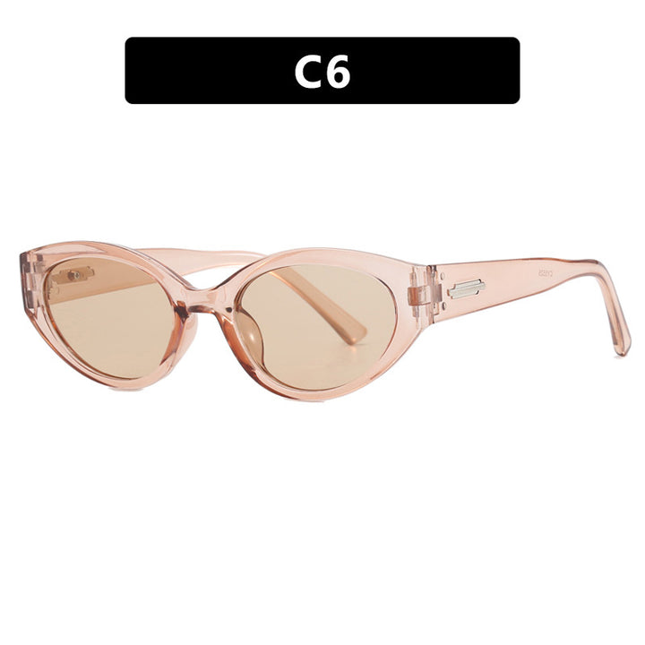 Ladies Cat-Eye Sunglasses in Elegant Retro Design Bowlift