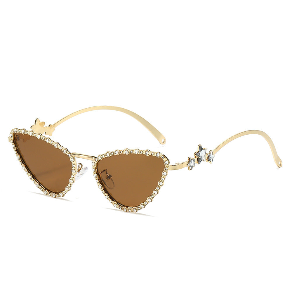 Glamorous Cat-Eye Sunglasses with Crystal Accents Bowlift