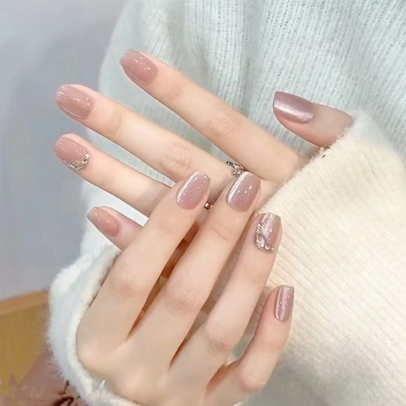 Artisanal Press-On Nail Set with Sparkling Rhinestones Bowlift