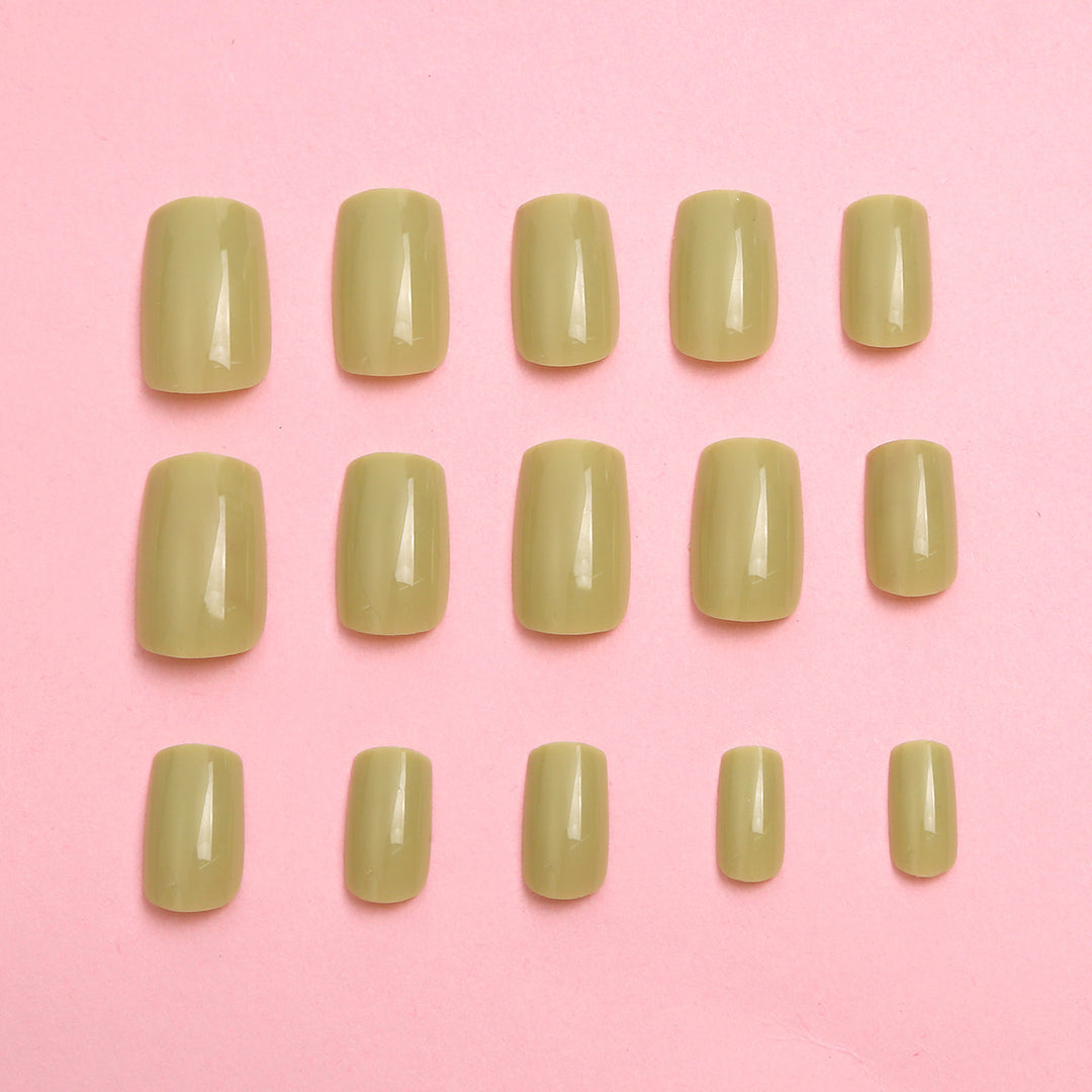 Glossy Press-On Nail Set with Almond Shape Bowlift