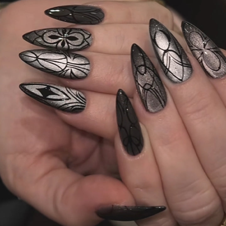 Decorative Press-On Nail Set with Artistic Spider Design Bowlift