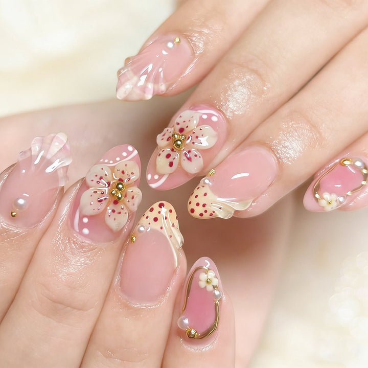 Elegant Artificial Nail Collection with Glitter Motifs Bowlift