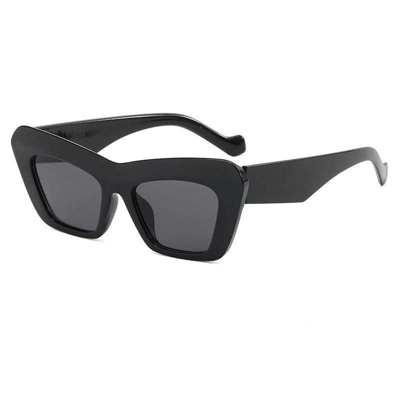 Women's fashionable oversized sunglasses with angular frame Bowlift