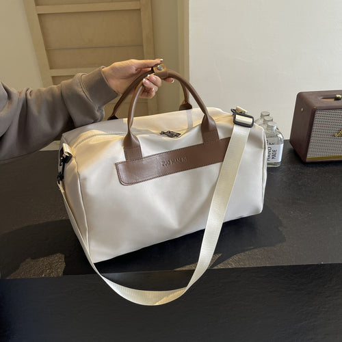Spacious sports and travel bag Bowlift