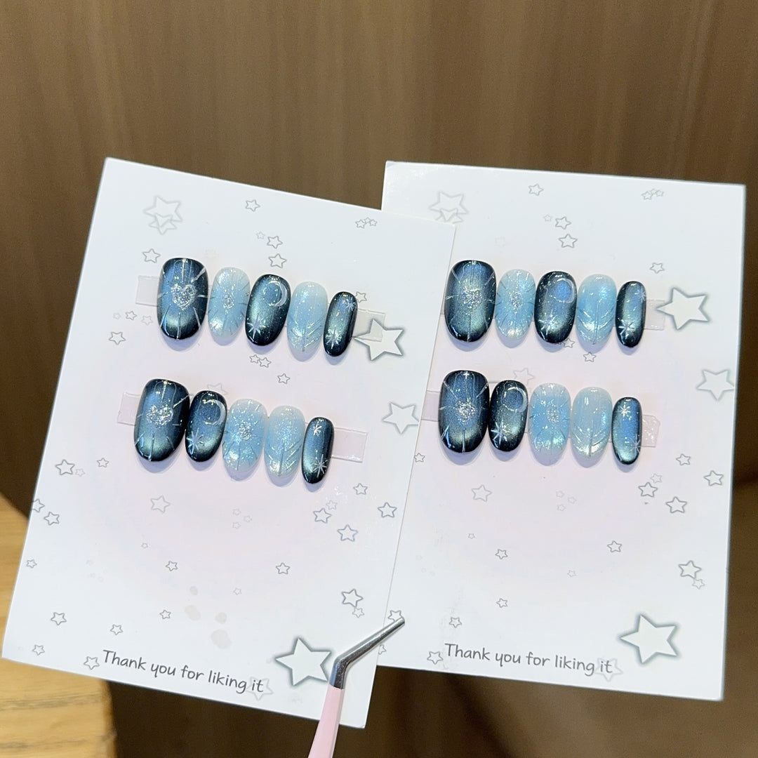 Glamorous artificial nail tips with star and glitter effects Bowlift